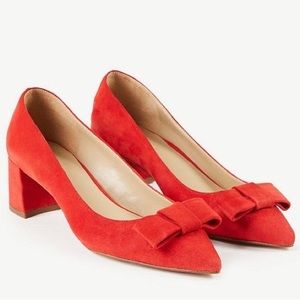ANN TAYLOR red suede leather pointed toe bow block heels 7